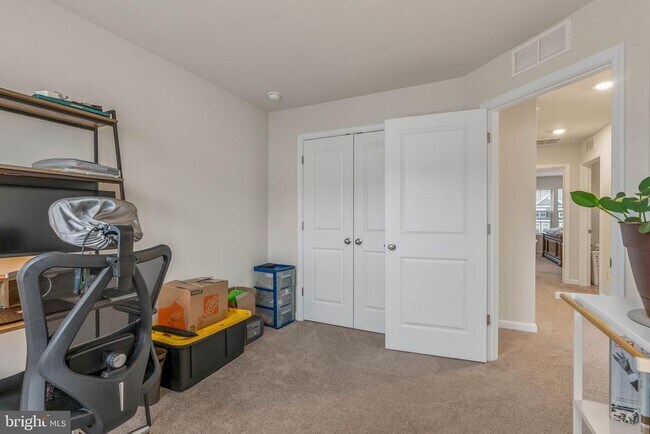 Building Photo - 29 Sister's Farmstead Rd