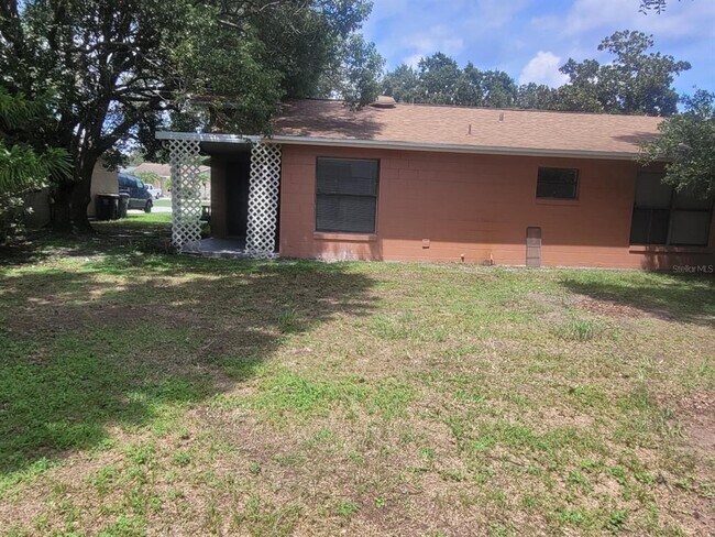 Building Photo - 451 Cart Ct