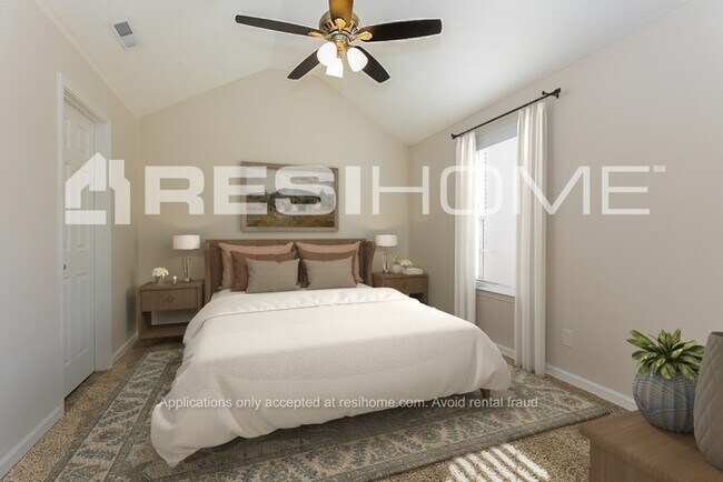 Building Photo - 632 Zellwood Dr