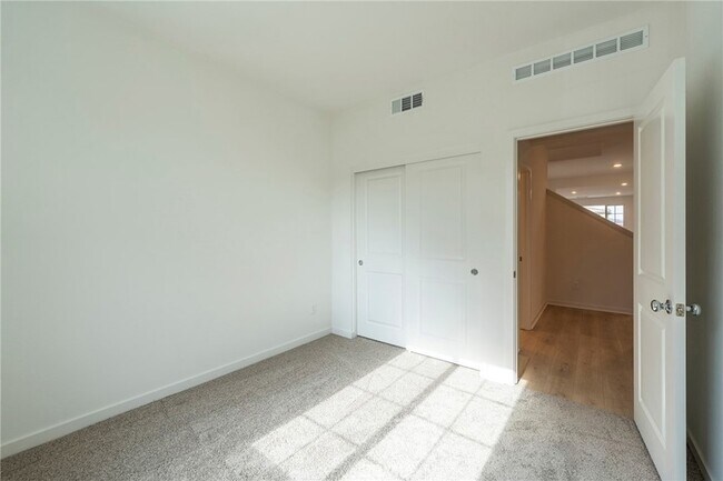 Building Photo - 2290 Yuzu St