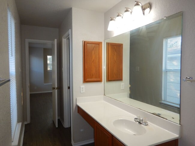 Building Photo - 16127 Branding Pass