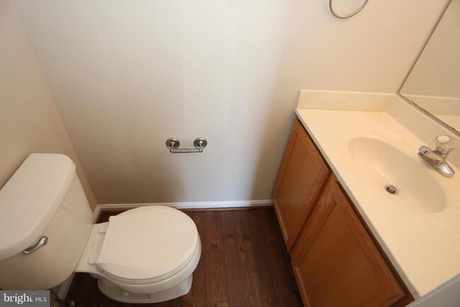 Building Photo - 214 Kirbys Landing Ct