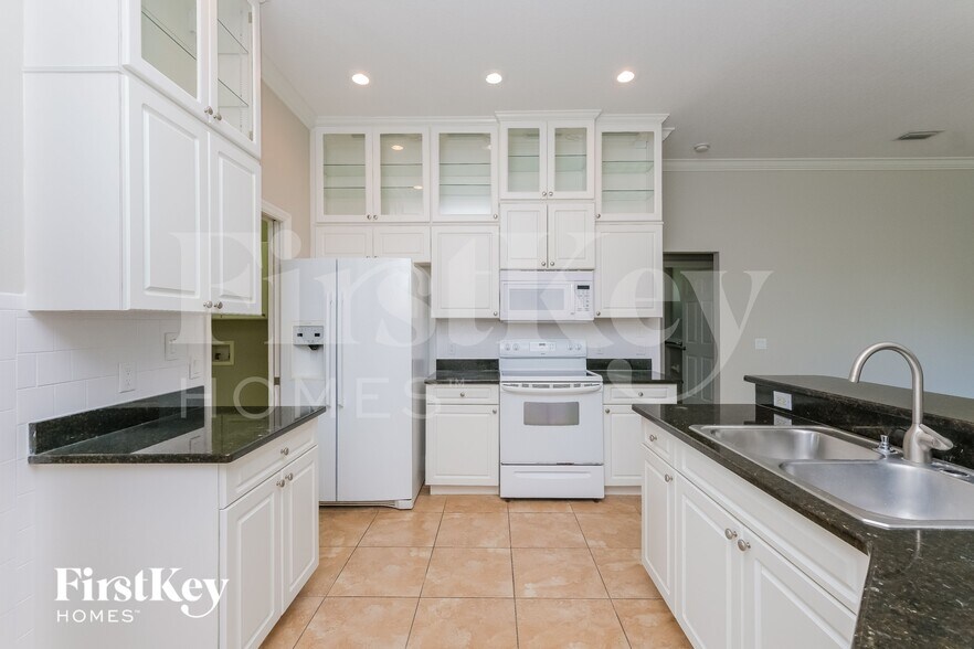 Building Photo - 520 Osprey Landing Dr