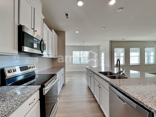 Building Photo - 14317 Cato Dr