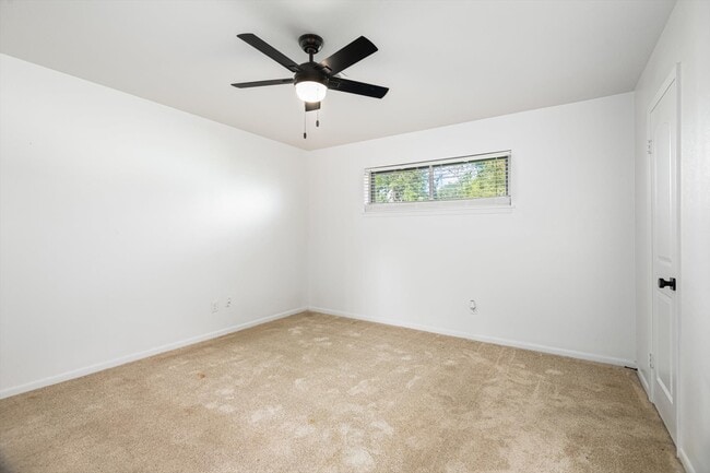 Building Photo - 416 Southern Oaks Dr