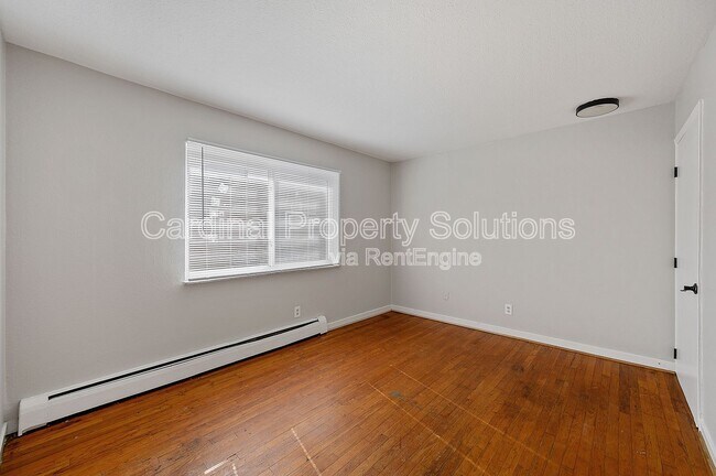 Building Photo - 3271 Morrison Ave
