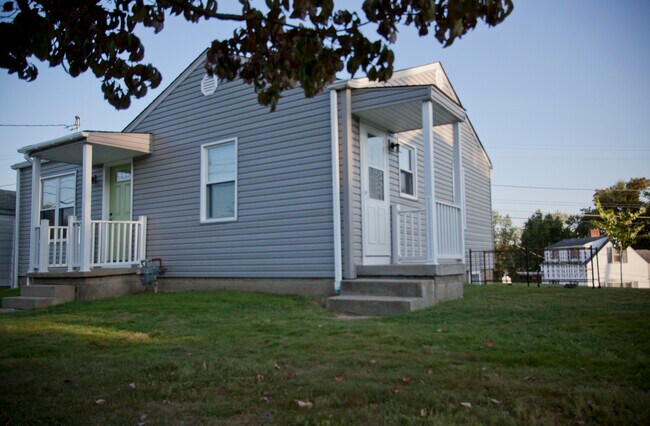 Building Photo - 1 Hubbard Ln