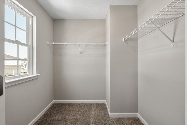 Building Photo - Newly Built 3 Bed 2.5 Bath Townhome in Tullahoma