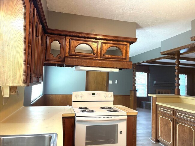 Building Photo - 9626 Hearthwood Dr