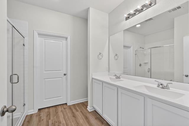 Building Photo - 1409 Bramante St