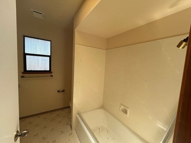 Building Photo - Remodeling almost done on this country hom...