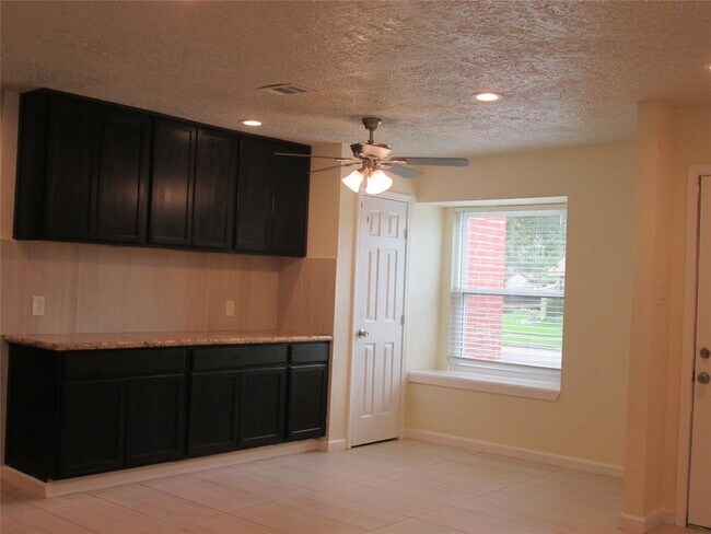 Building Photo - 66 Ranch House Loop
