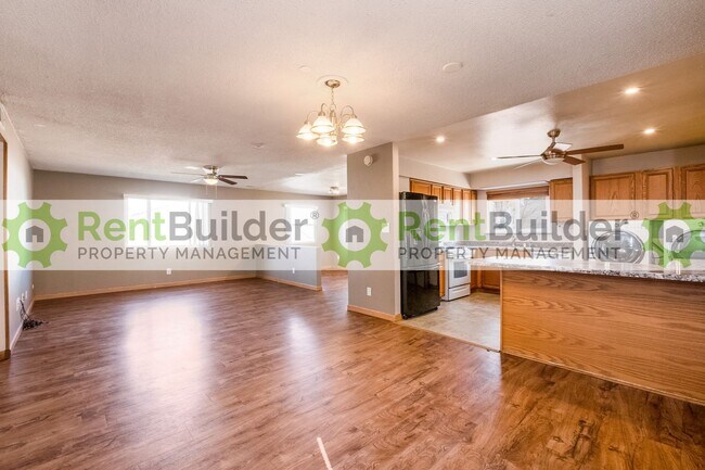 Building Photo - 14104 Turner Pl NE