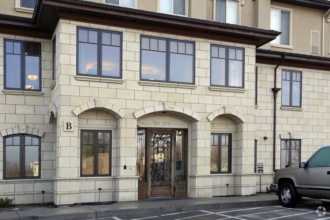 Building Photo - Taylor Springs Apartments