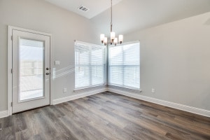 Building Photo - 2904 Clover Dr