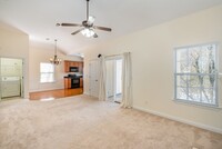 Building Photo - 2 Bed - 2 Bath West Nashville Condo