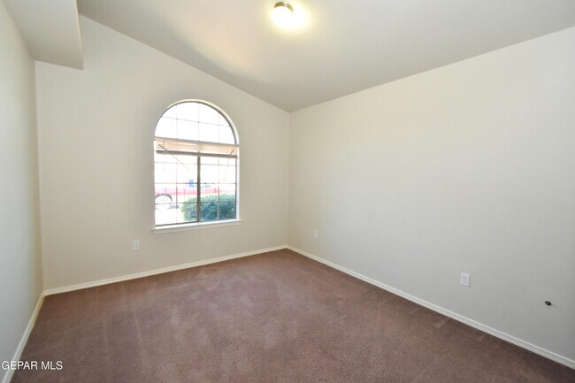 Building Photo - 2508 Sparrow Point St