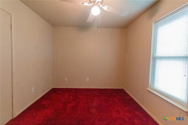 Building Photo - 1301 Westway Dr