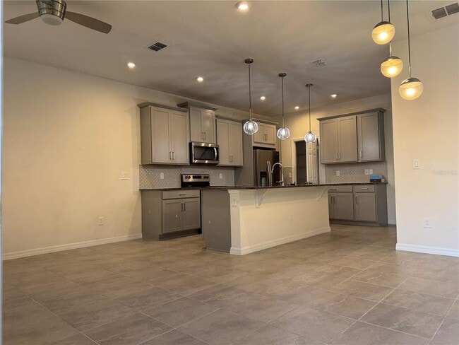 Building Photo - 8936 Matriarca Aly