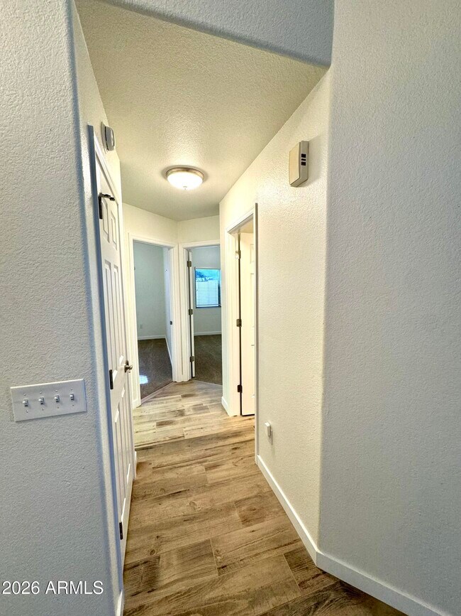 Building Photo - 830 N Granada Dr