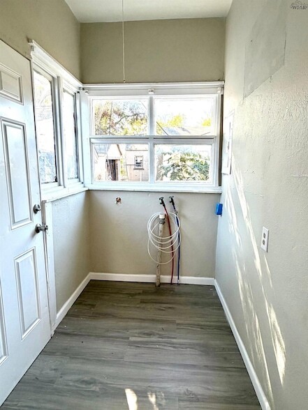 Building Photo - 2213 Bridwell St