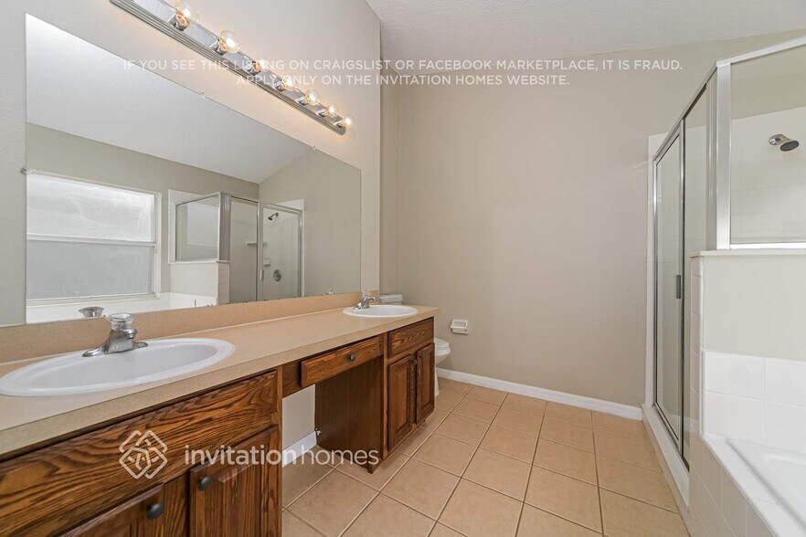 Building Photo - 4631 Cumbrian Lakes Dr