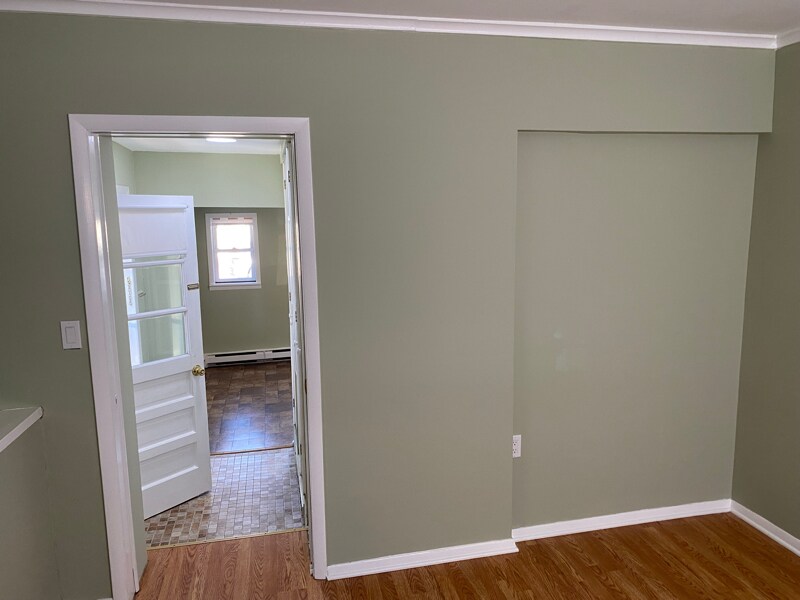 Building Photo - 28 Brook St