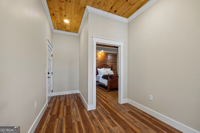 Building Photo - 958 Church St