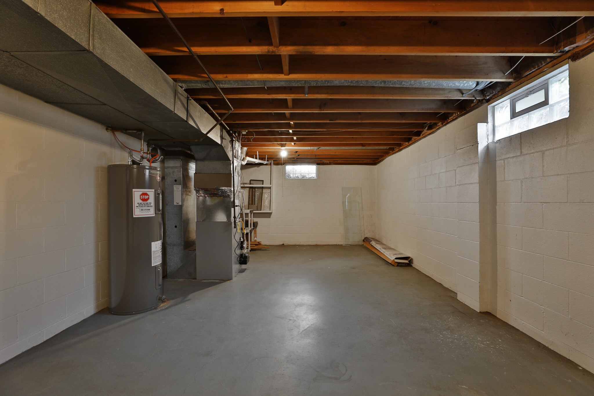 Building Photo - 270 Bryant Ave