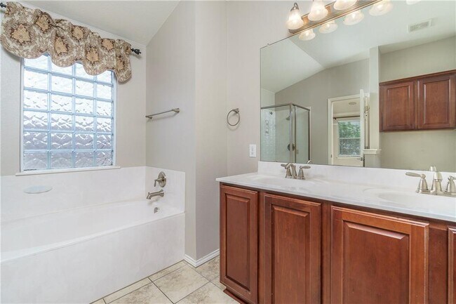 Building Photo - 8528 Harrier Dr