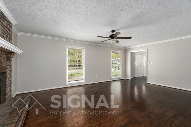 Building Photo - 6232 Sioux Ln