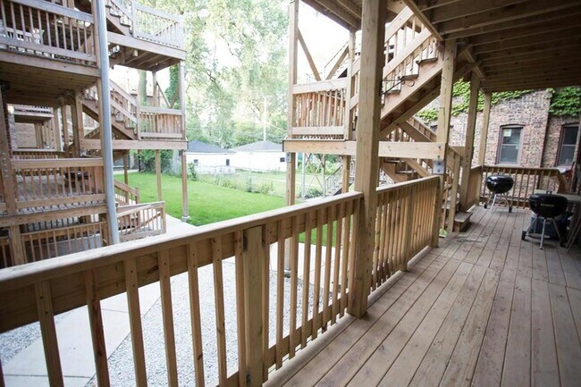 Floorplan - 5335-5345 S. Kimbark Avenue