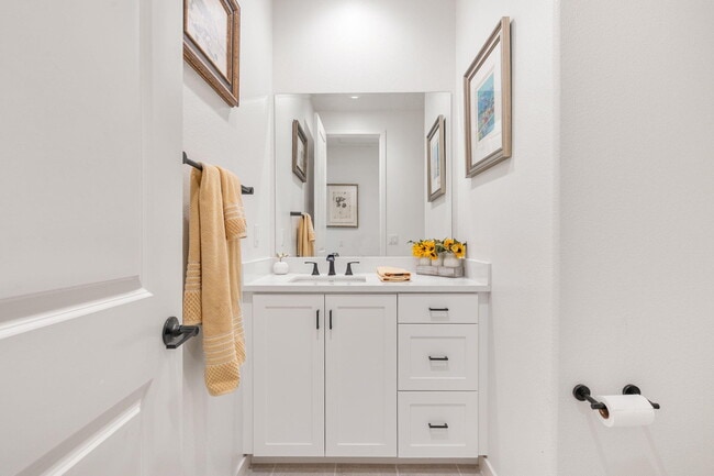 Building Photo - 81890 Via Encinitas