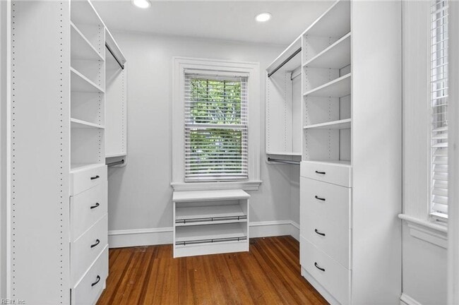 Building Photo - Charming 4-Bedroom Home in the Heart of Colonial Place