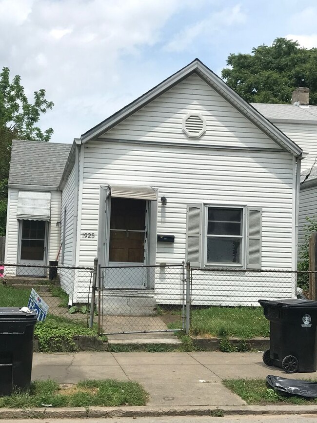 Primary Photo - 2 br 1 bath Home in Portland Neighborhood