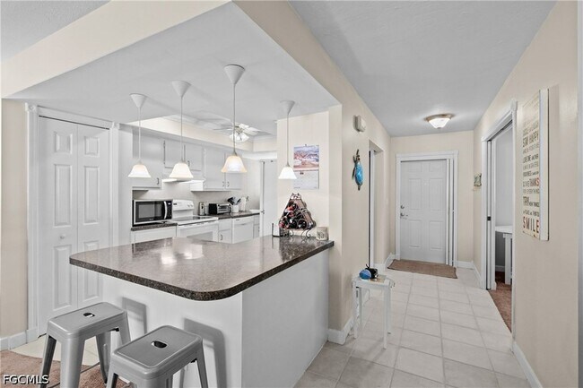 Building Photo - 1203 SW 48th Terrace