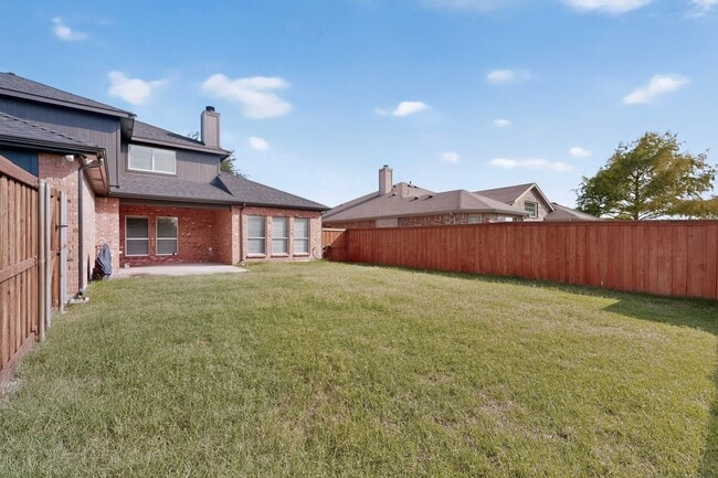 Building Photo - Spacious 4-Bedroom Home with Bonus Room and Large Backyard in Caruth Lake