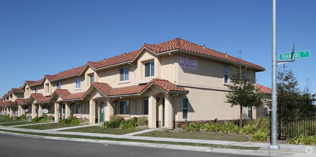 Building Photo - Lexar Apartments