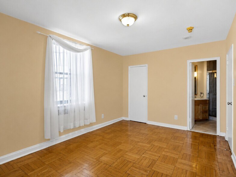 Building Photo - 2601 Pennsylvania Ave