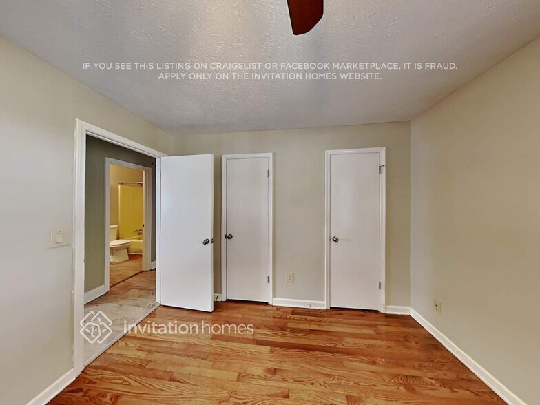 Building Photo - 2631 Kings Cir NW