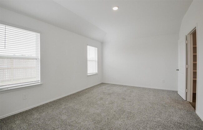 Building Photo - 14719 Evergreen Orchards Ln