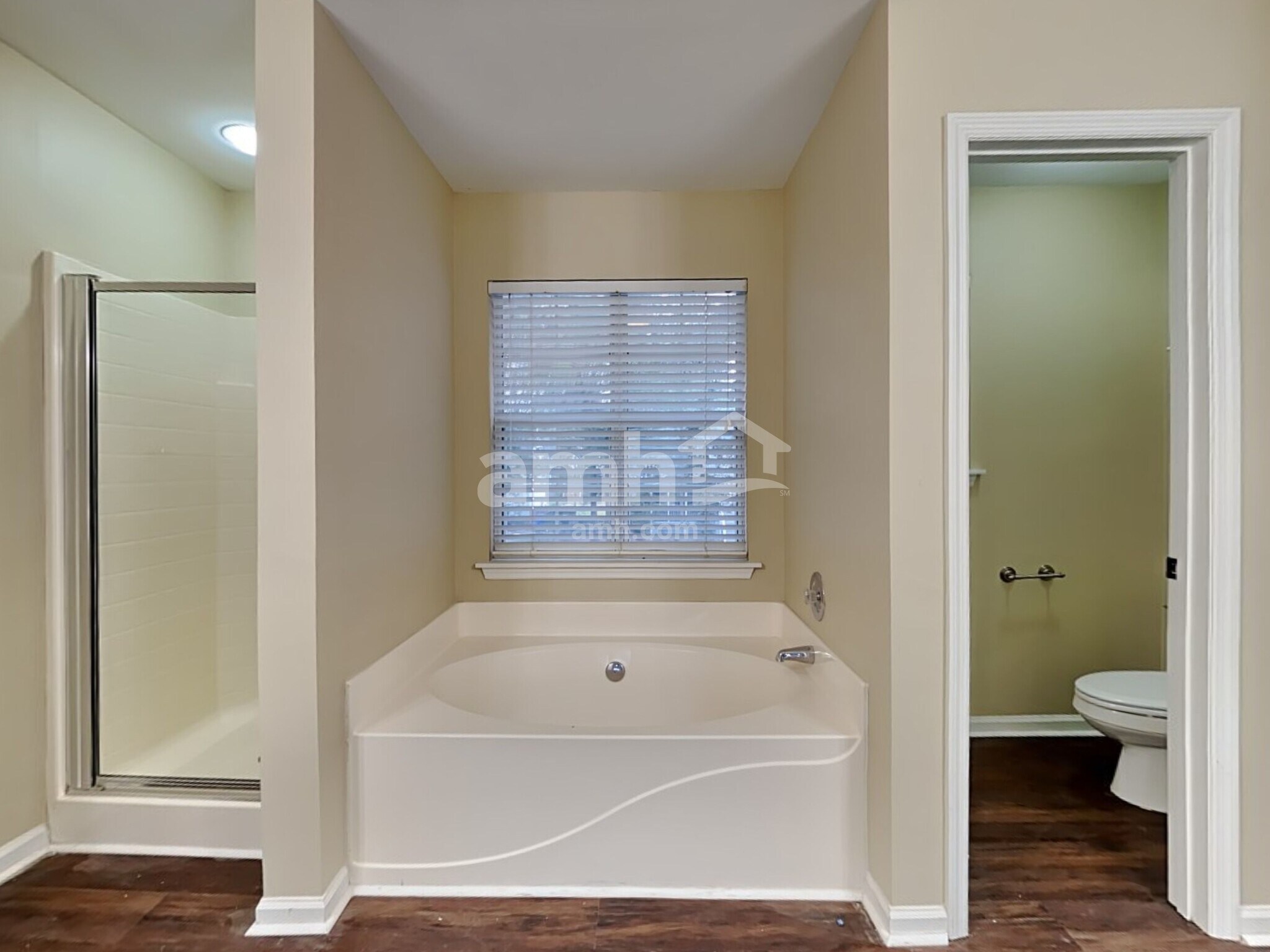 Building Photo - 2635 Planters Pointe Blvd