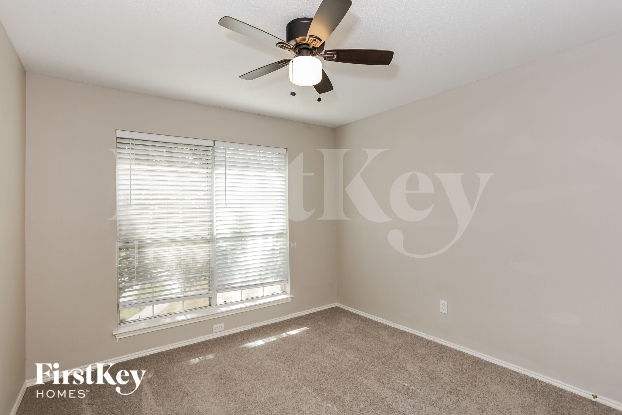 Building Photo - 1146 Finch Cir
