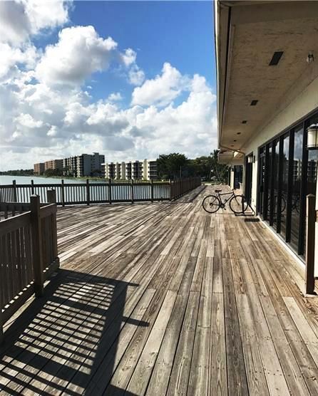 Building Photo - 109 Lake Emerald Dr