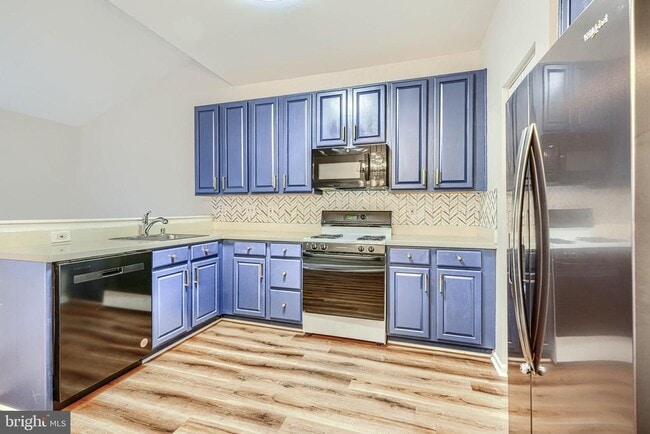 Building Photo - 8 Katurah Ln