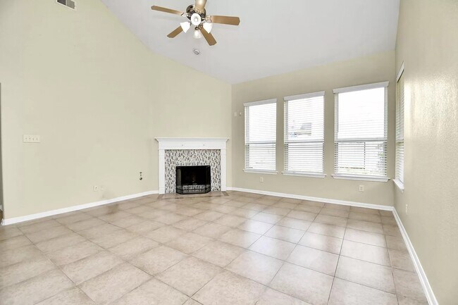 Building Photo - 6315 Bain Dr