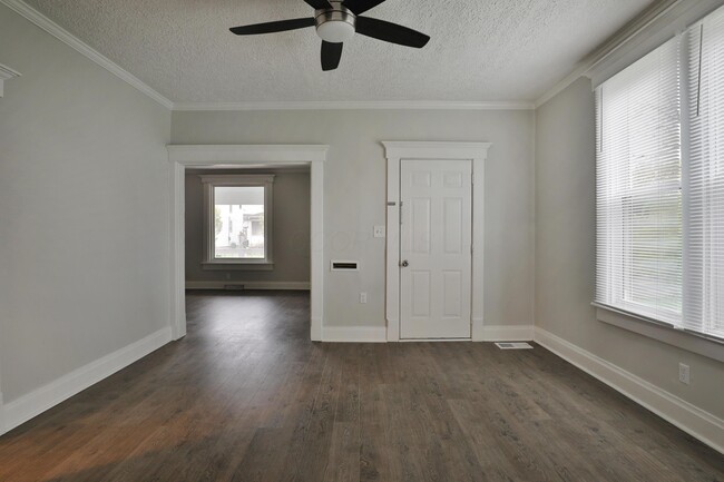 Building Photo - 628 E Whittier St