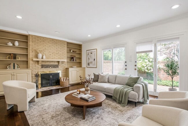 Building Photo - 308 Wrens Way
