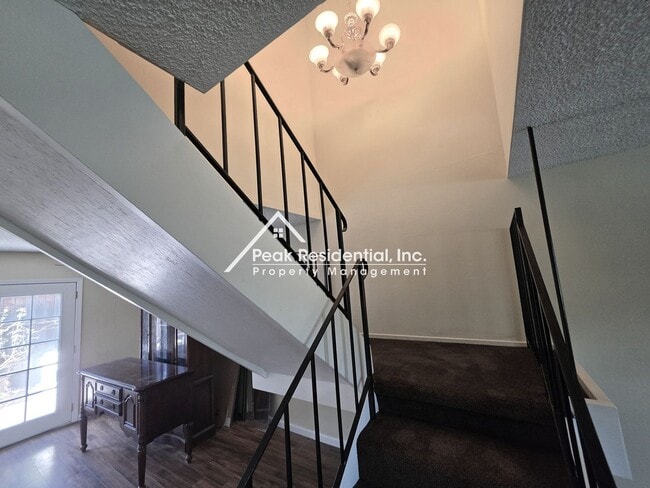 Building Photo - 6691 Greenback Ln
