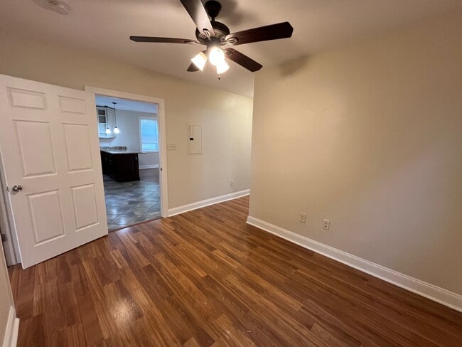 Building Photo - 6368 Morrowfield Ave